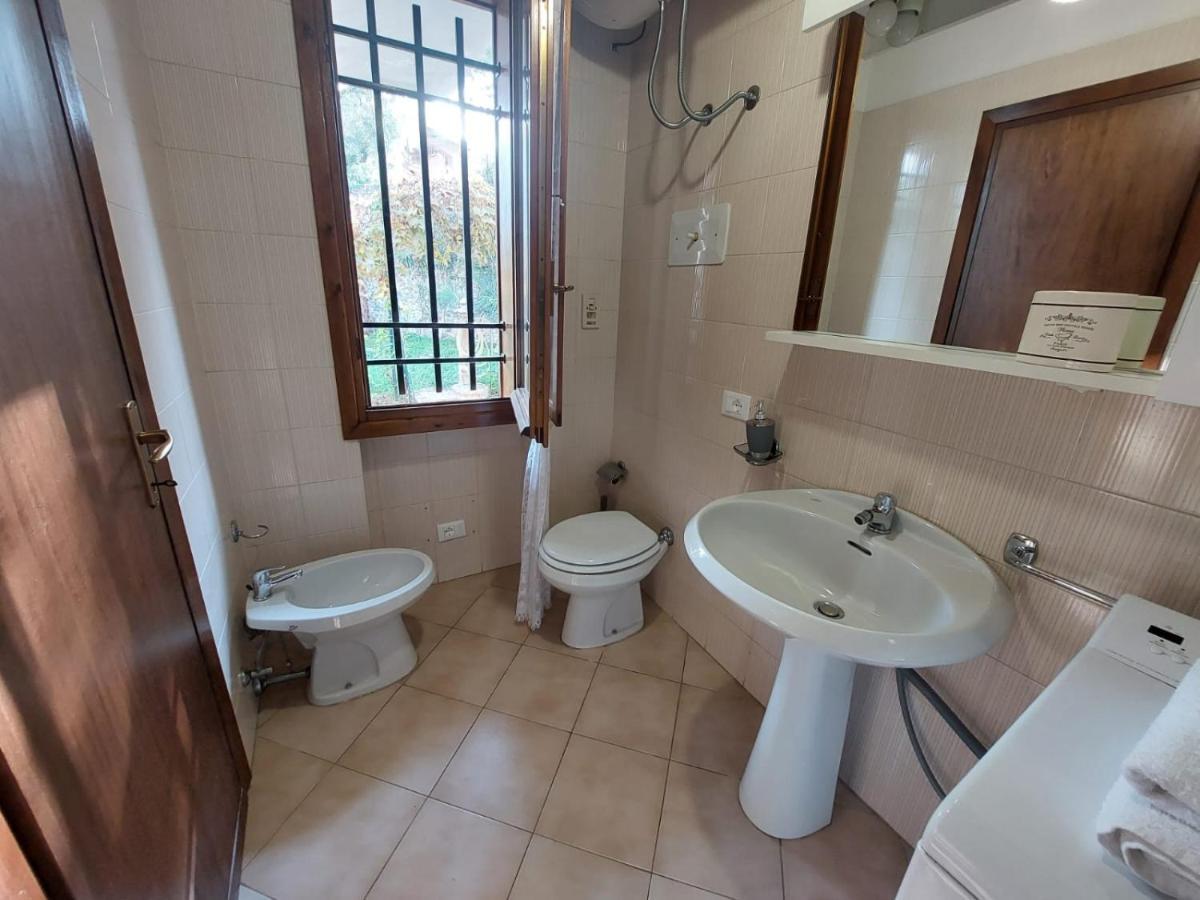 Jolie Maison De Garde Сояно дел Лаго Екстериор снимка
